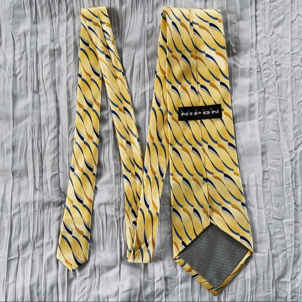 ⭐️ 2 for $10!! ⭐️ Men’s Albert Nipon Necktie